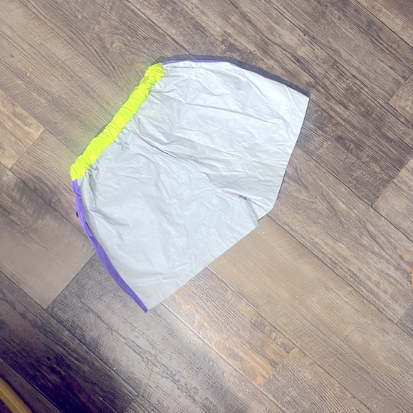 Short Set. - Picture 4 of 4